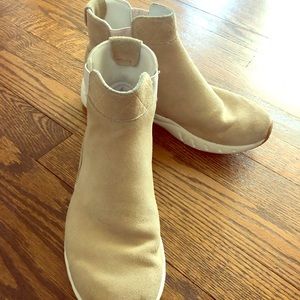 Reebox DMX Foam Chukka Style high top sneaker